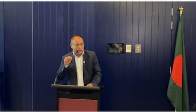 অস্ট্রেলিয়ায় কমিউনিটি চ্যাম্পিয়ন রিকগনিশন অ্যাওয়ার্ড পেলেন বাংলাদেশি আবদুল খান রতন