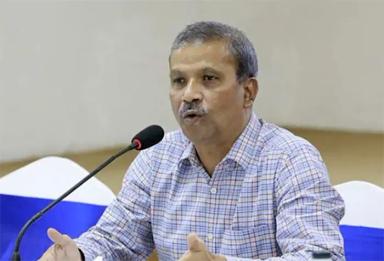শেখ হাসিনার বিরুদ্ধে ৩-৪টি মামলার রায় অক্টোবরে: আইন উপদেষ্টা