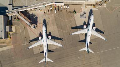 কর্মী সংকটে কানাডার দুই বিমানবন্দর, পর্যায়ক্রমে বন্ধ থাকে টাওয়ার