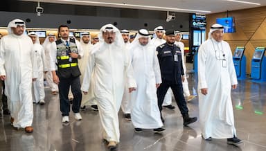 কুয়েত আন্তর্জাতিক বিমানবন্দর পরিদর্শন করলেন দেশটির প্রধানমন্ত্রী