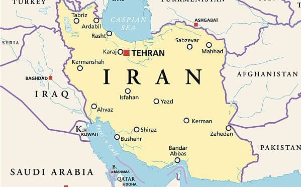 ইরানে চলমান বিক্ষোভে নিহত অন্তত ৩৫, আটক ১২০০