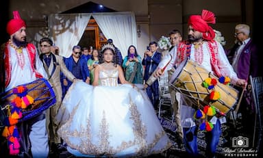 টরন্টোয় রিয়ালটর হিশাম চিশতির উদ্যোগে ভাতিজি সানিয়ার সুইট সিক্সটিন উদ্‌যাপন