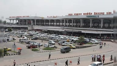 আজ ঢাকার শাহজালাল বিমানবন্দর থেকে মধ্যপ্রাচ্যগামী ২৫টি ফ্লাইট বাতিল