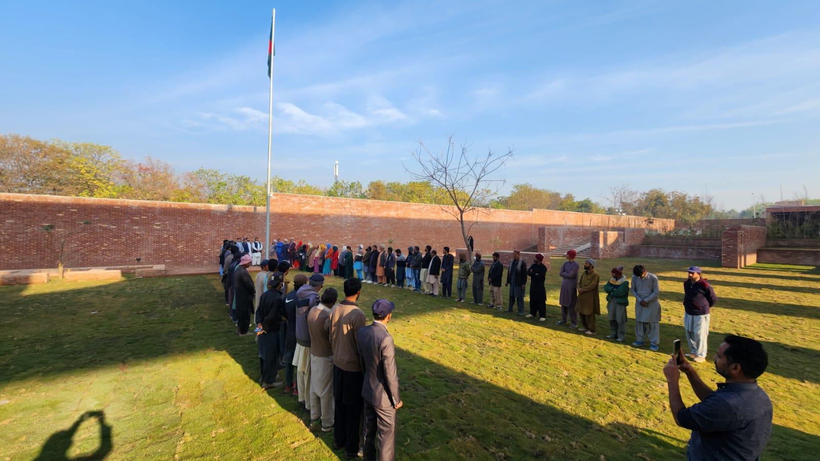 Description of Image