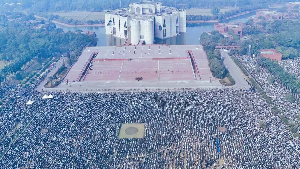 খালেদা জিয়ার জানাজায় জনস্রোত