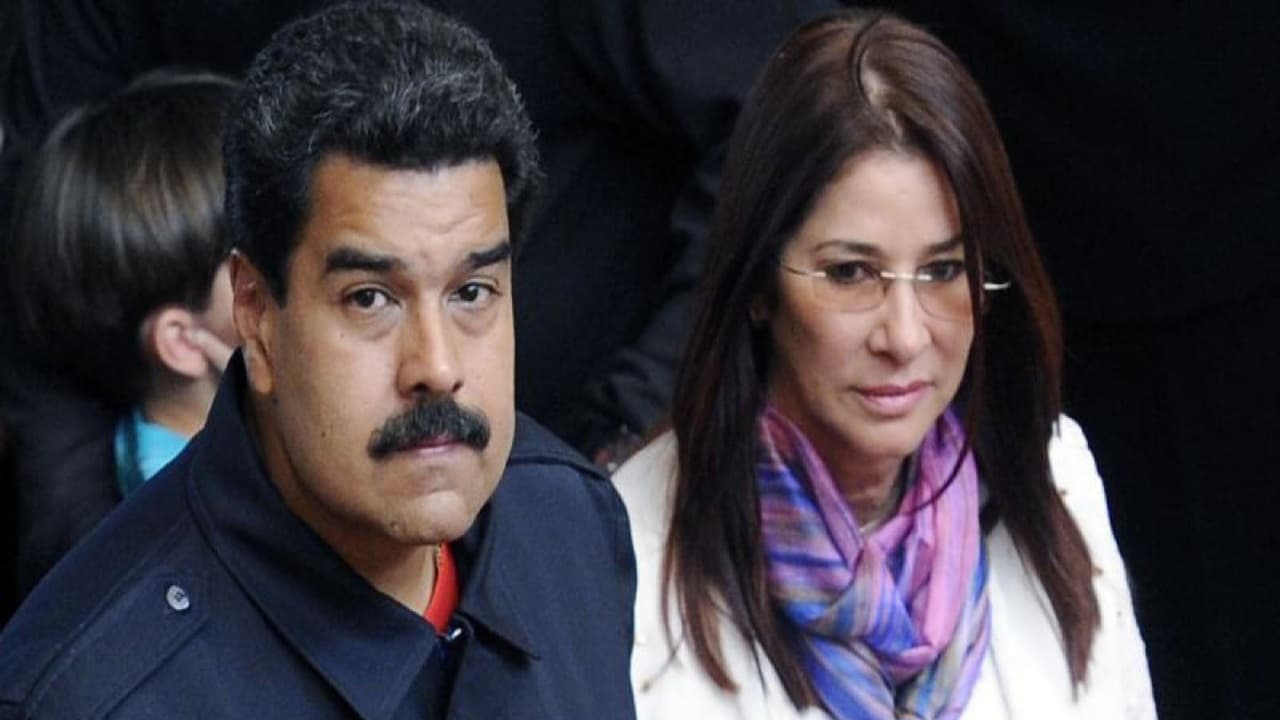 ভেনেজুয়েলার প্রেসিডেন্ট মাদুরো ও তার স্ত্রীকে আটক করেছে আমেরিকা