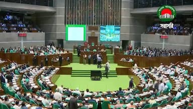 হজযাত্রীদের নিরাপদ যাতায়াত ও স্বাস্থ্যসেবায় ব্যাপক প্রস্তুতি নিয়েছে সরকার: ধর্মমন্ত্রী