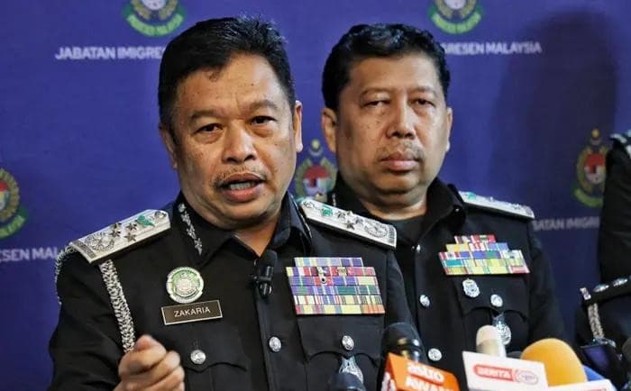 মালয়েশিয়া থেকে নিজ দেশে ফিরেছেন বিভিন্ন দেশের ২ লাখ শ্রমিক